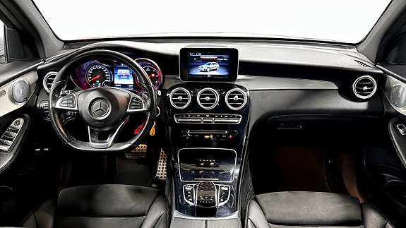 Mercedes-Benz GLC 220 d 4 of 26