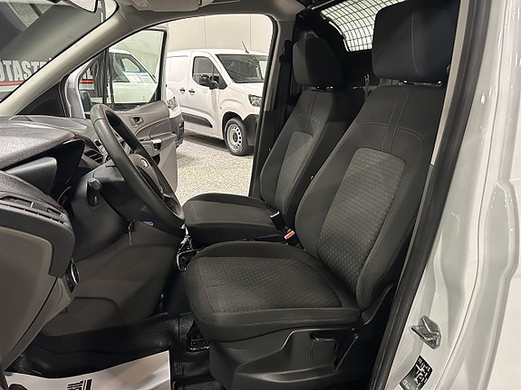 Ford Transit Connect 15 of 24
