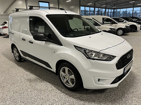 Ford Transit Connect 5 of 24