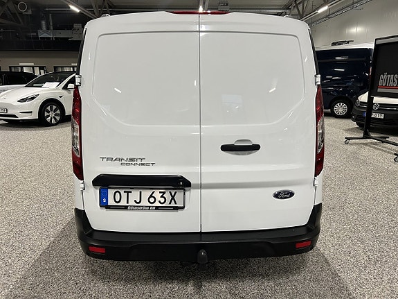 Ford Transit Connect 3 of 24