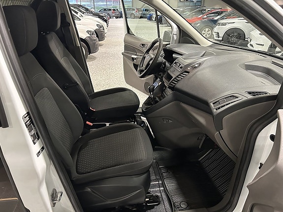 Ford Transit Connect 20 of 24