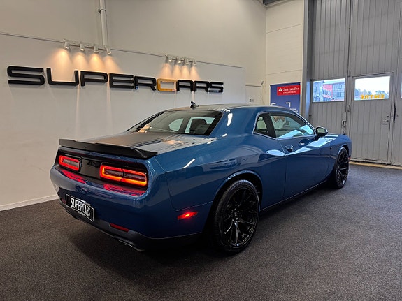 Dodge Challenger 5 of 26