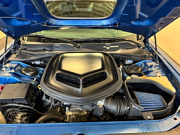 Dodge Challenger 9 of 26