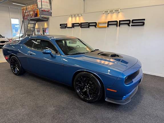 Dodge Challenger 4 of 26