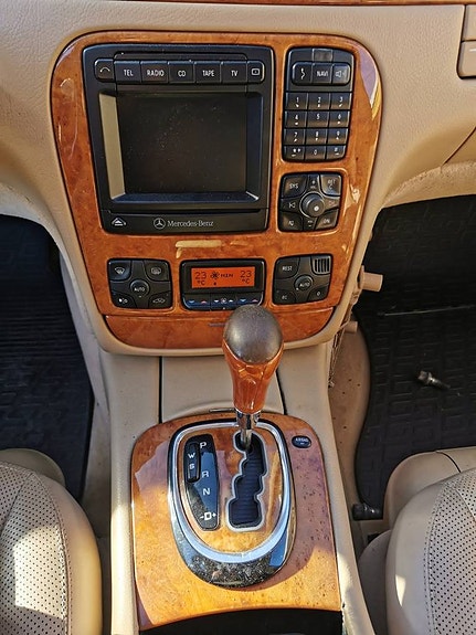 Mercedes-Benz S500 7 of 8