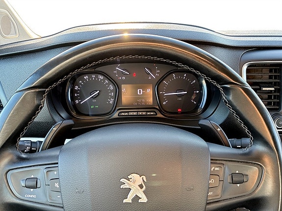Peugeot Expert 9 of 15