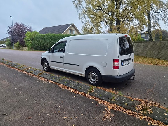 Volkswagen Caddy Maxi 2 of 8