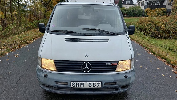 Mercedes-Benz Vito 112 2 of 18
