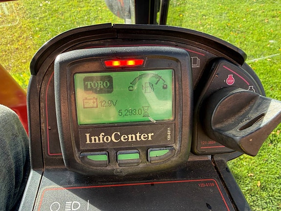 Toro 4010D Hytt Åkgräsklippare 9 of 9
