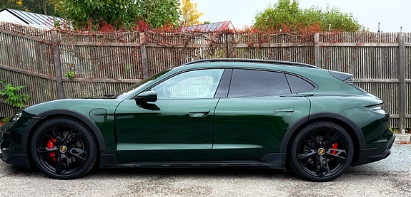 Porsche Taycan 4S 6 of 9