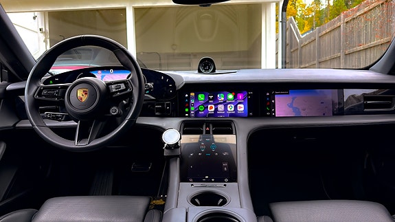 Porsche Taycan 4S 7 of 9