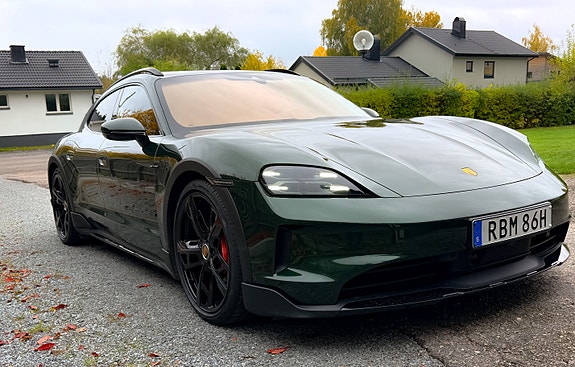 Porsche Taycan 4S 5 of 9