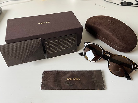 Product image 1 of 7