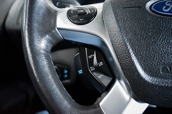 Ford Transit Connect 18 of 23