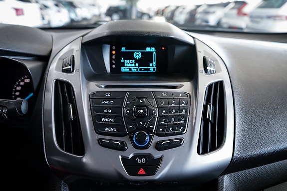 Ford Transit Connect 13 of 23