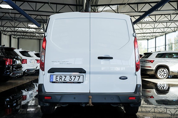 Ford Transit Connect 6 of 23