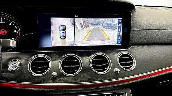Mercedes-Benz E 220 d 18 of 26