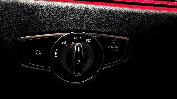 Mercedes-Benz E 220 d 23 of 26