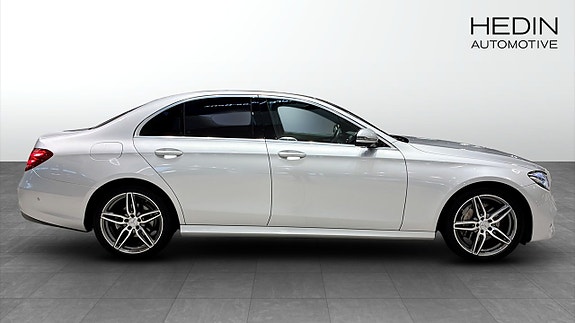 Mercedes-Benz E 220 d 3 of 26