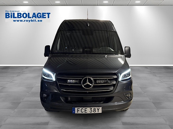 Mercedes-Benz Sprinter 319 15 of 16