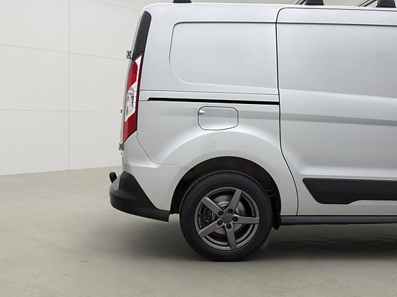 Ford Transit Connect 27 of 28