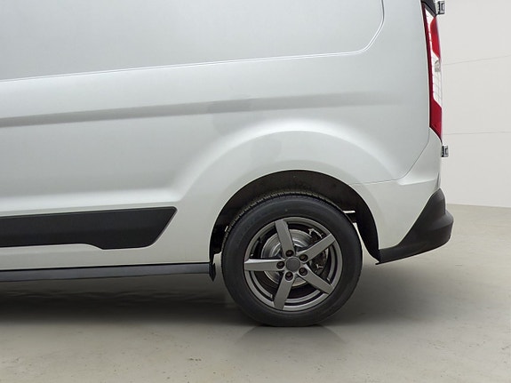 Ford Transit Connect 26 of 28