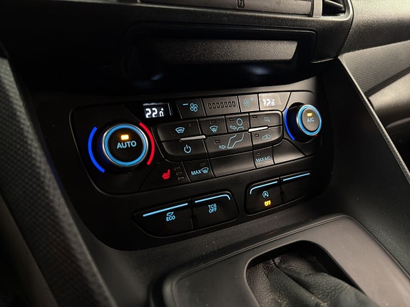 Ford Transit Connect 21 of 28