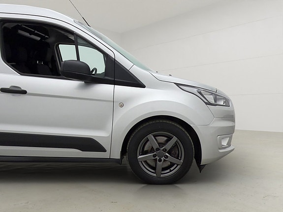 Ford Transit Connect 28 of 28