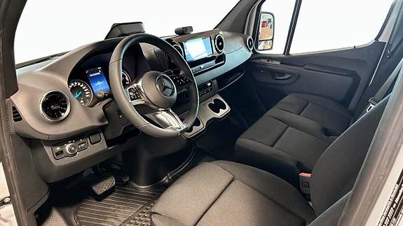 Mercedes-Benz eSprinter 420 5 of 12