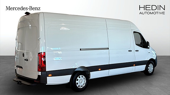 Mercedes-Benz eSprinter 420 2 of 12