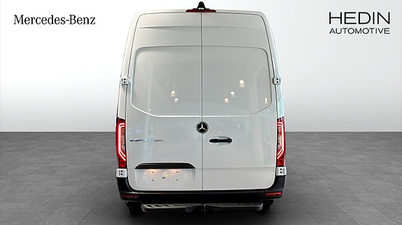Mercedes-Benz eSprinter 420 7 of 12