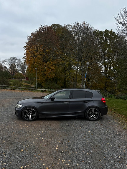BMW 120d 6 of 14