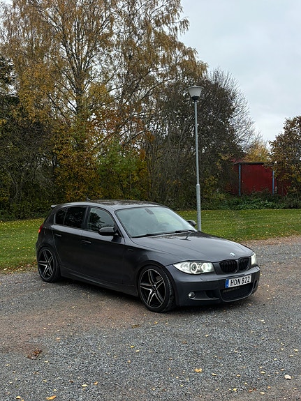 BMW 120d 2 of 14
