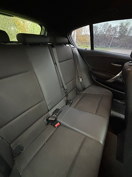 BMW 120d 12 of 14