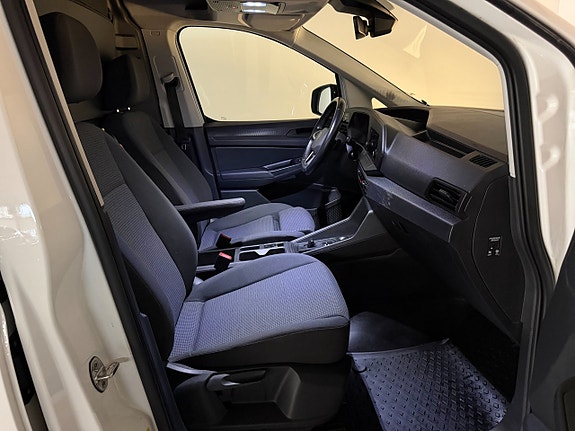 Volkswagen Caddy Maxi 14 of 19