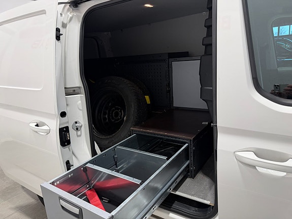 Volkswagen Caddy Maxi 12 of 19