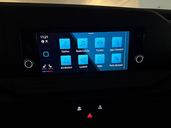 Volkswagen Caddy Maxi 18 of 19