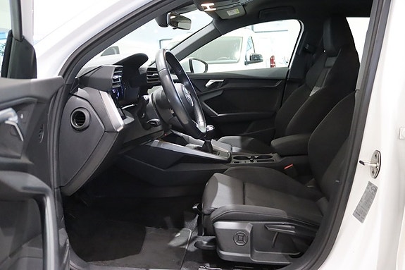 Audi A3 4 of 16