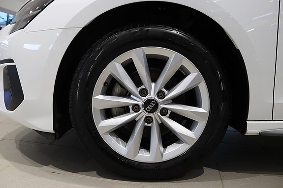 Audi A3 3 of 16