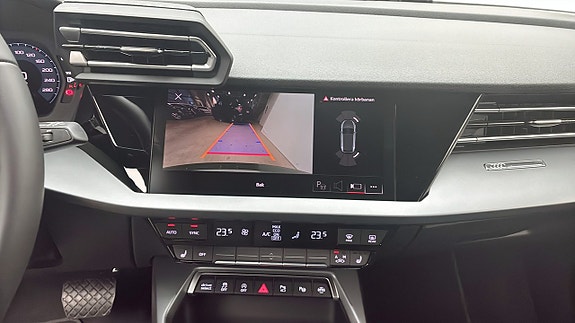 Audi A3 9 of 12