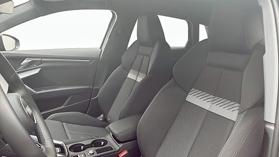 Audi A3 8 of 12