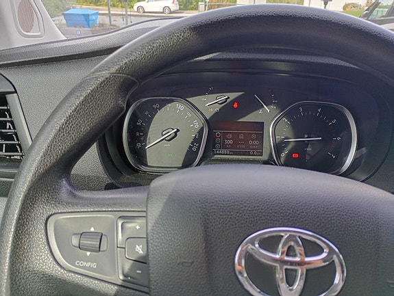 Toyota Proace 2 of 5