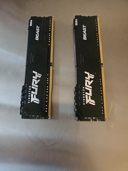 Product image 1 of 3