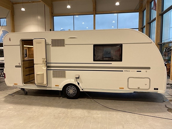 Adria 542 PH /Queenbädd /1595kr i mån 2 of 26
