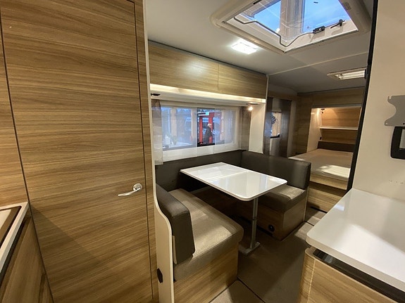 Adria 542 PH /Queenbädd /1595kr i mån 7 of 26