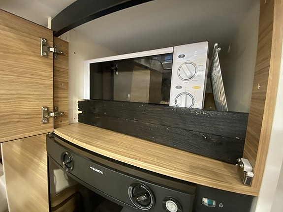 Adria 542 PH /Queenbädd /1595kr i mån 15 of 26