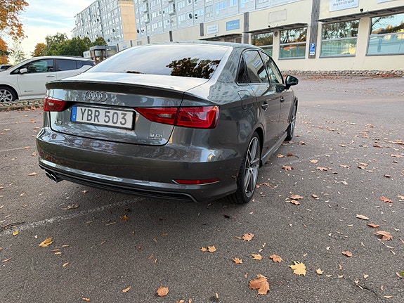 Audi A3 3 of 9