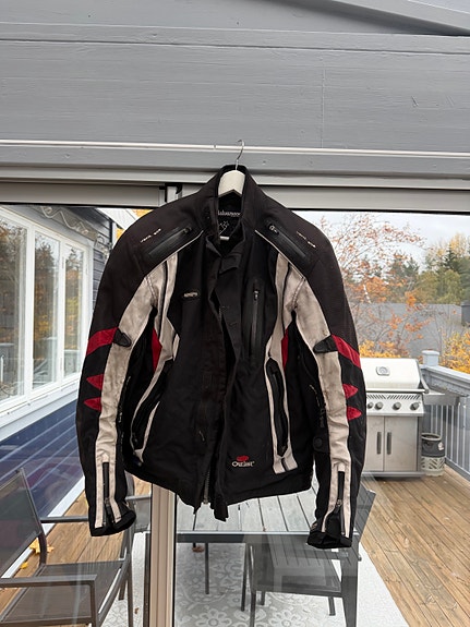 Product image 1 of 3
