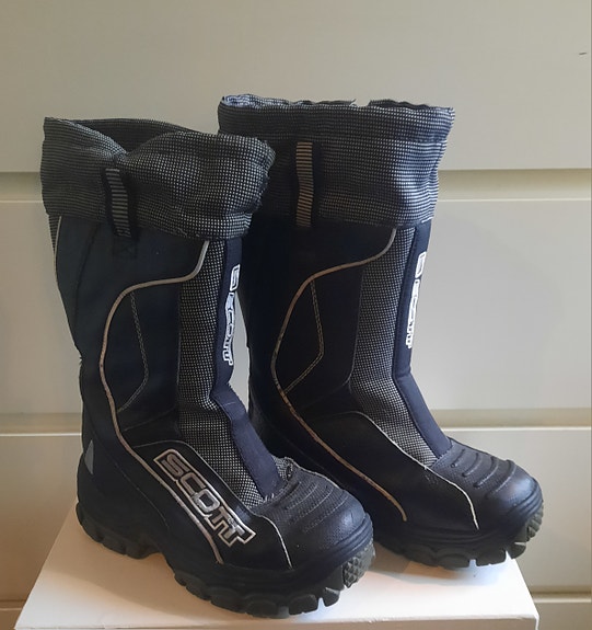 Product image 1 of 3