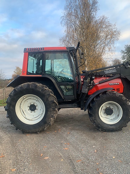 Valtra 6300 2 of 10